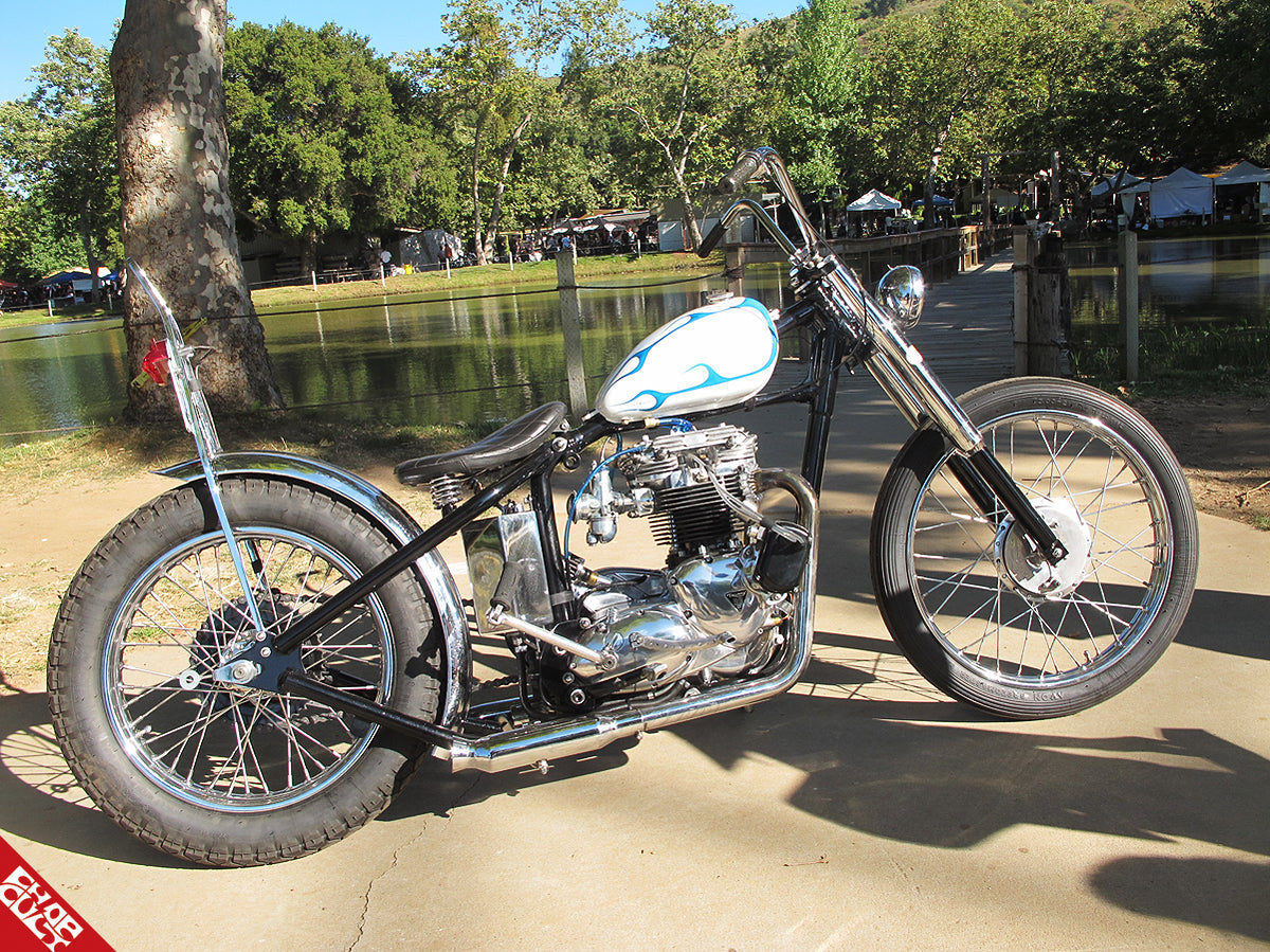 A photo of the right side of the blue and white bike discussed in this post.